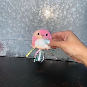 Micromallow | Squishmallow 2.5” Janet the Jellyfish. Series 2